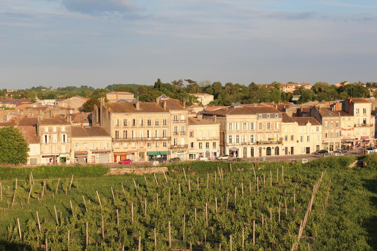 Bordeaux Village 布拉耶圣卢斯 外观 照片